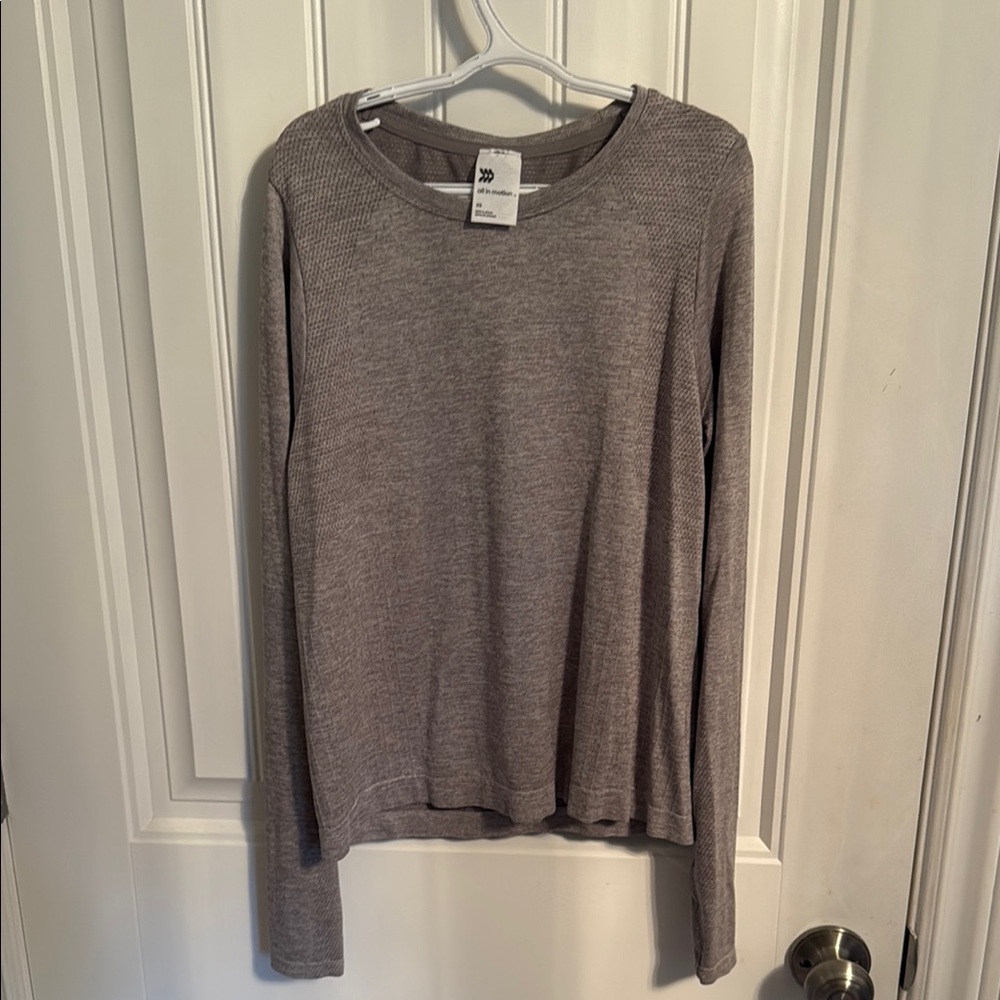 All in Motion Gray Crew Neck Sweater Lightweight Knit